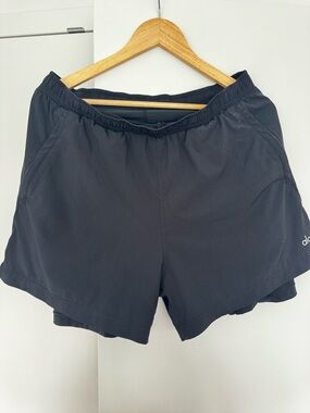 ALO 5” Revival 2-in-1 Short (Large)
